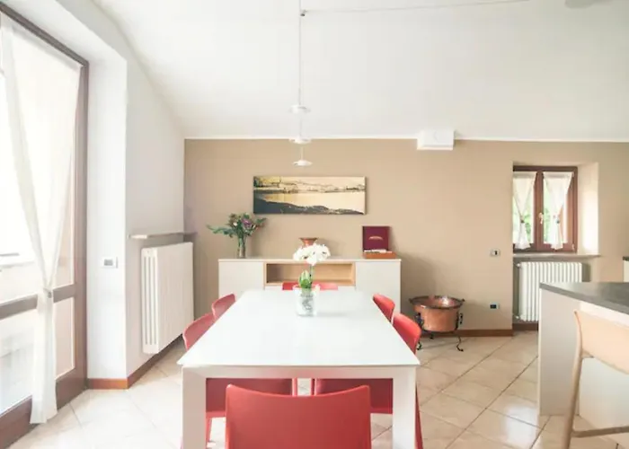 Vista Di By Villavistalago *