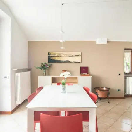 Vista Di By Villavistalago *